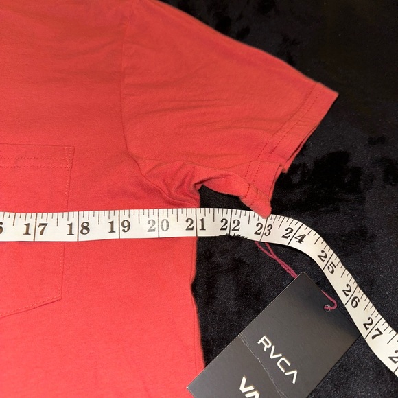 RVCA T-Shirt. M - Picture 8 of 12